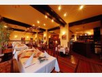 Restaurace Tarouca v Parkhotelu Průhonice - s krbem, letní zahrádkou a výbornou kuchyní