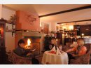 Restaurace Tarouca s krbem se živým ohněm